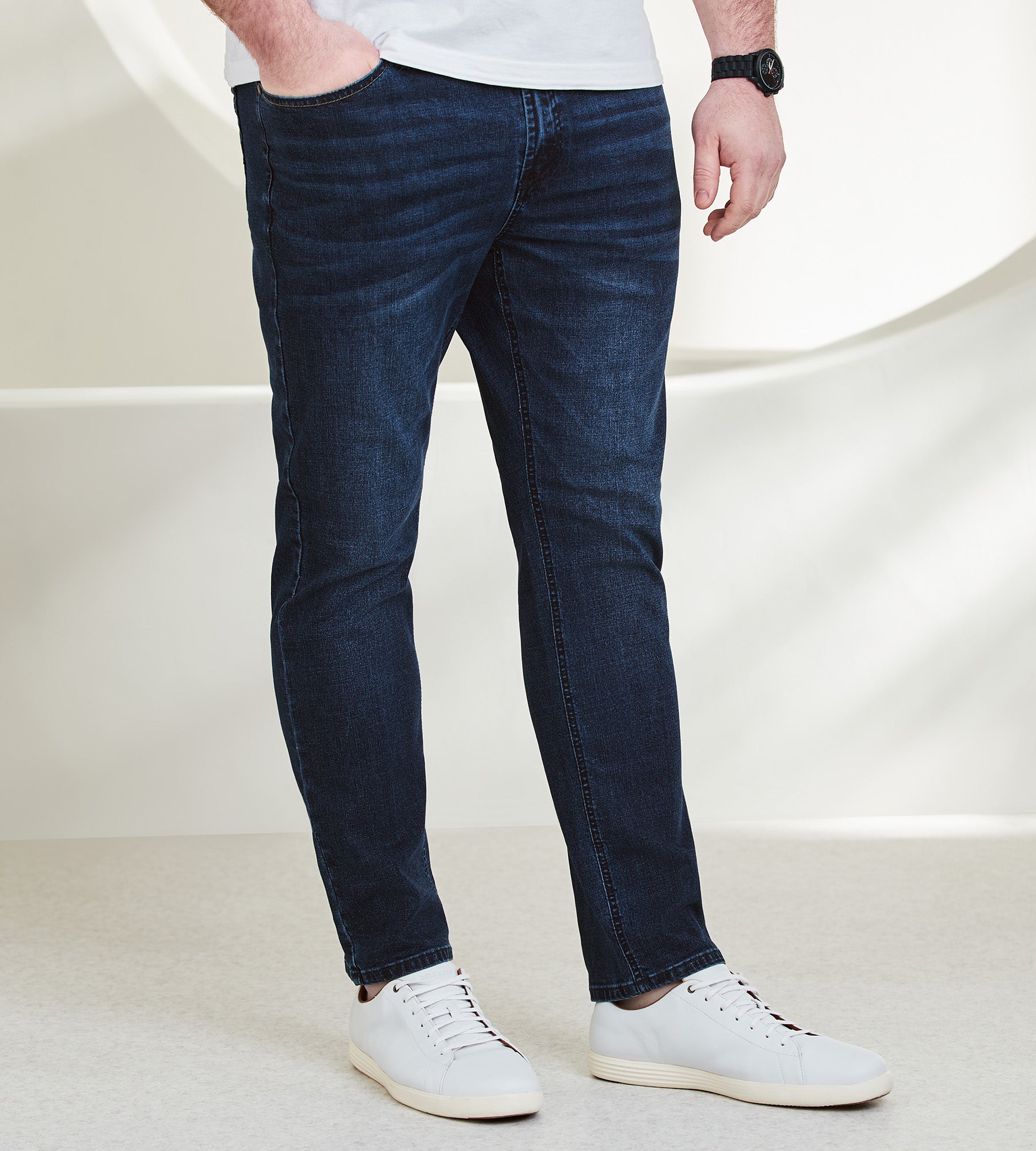 Sam Tapered Fit Jeans