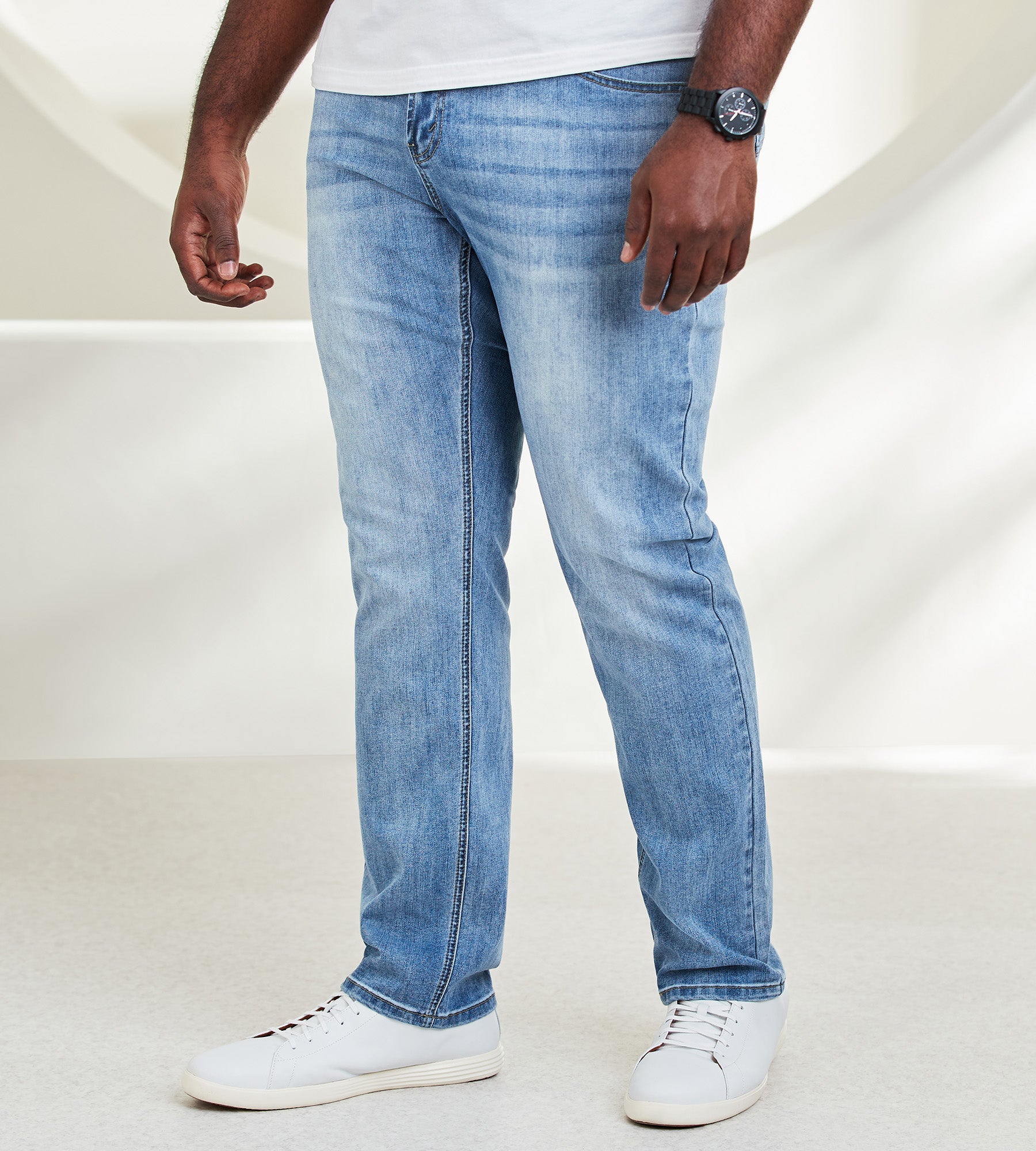 Sam Tapered Fit Jeans